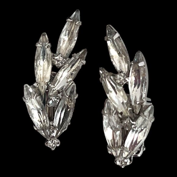 Vintage Rhinestone Earrings Silver Tone Prong Set Crystal Formal Bridal Clip 9U - Picture 6 of 6